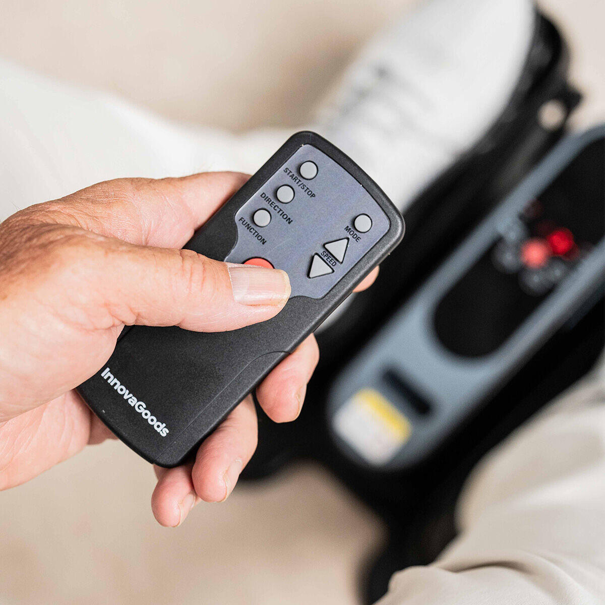 Mini Elíptica Eléctrica con Mando a Distancia Velora 4000 InnovaGoods